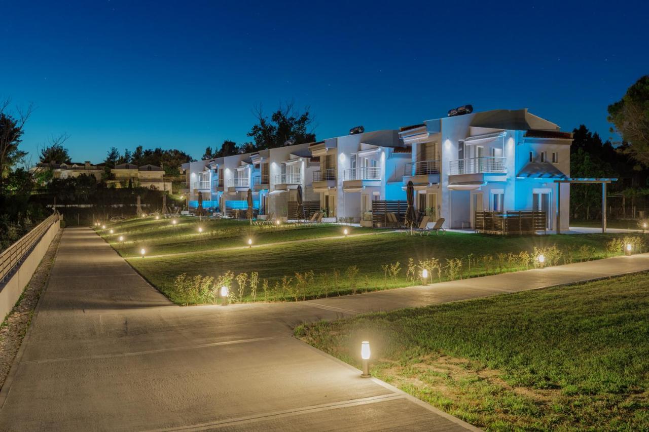 V Luxury Apartments Posidi Buitenkant foto