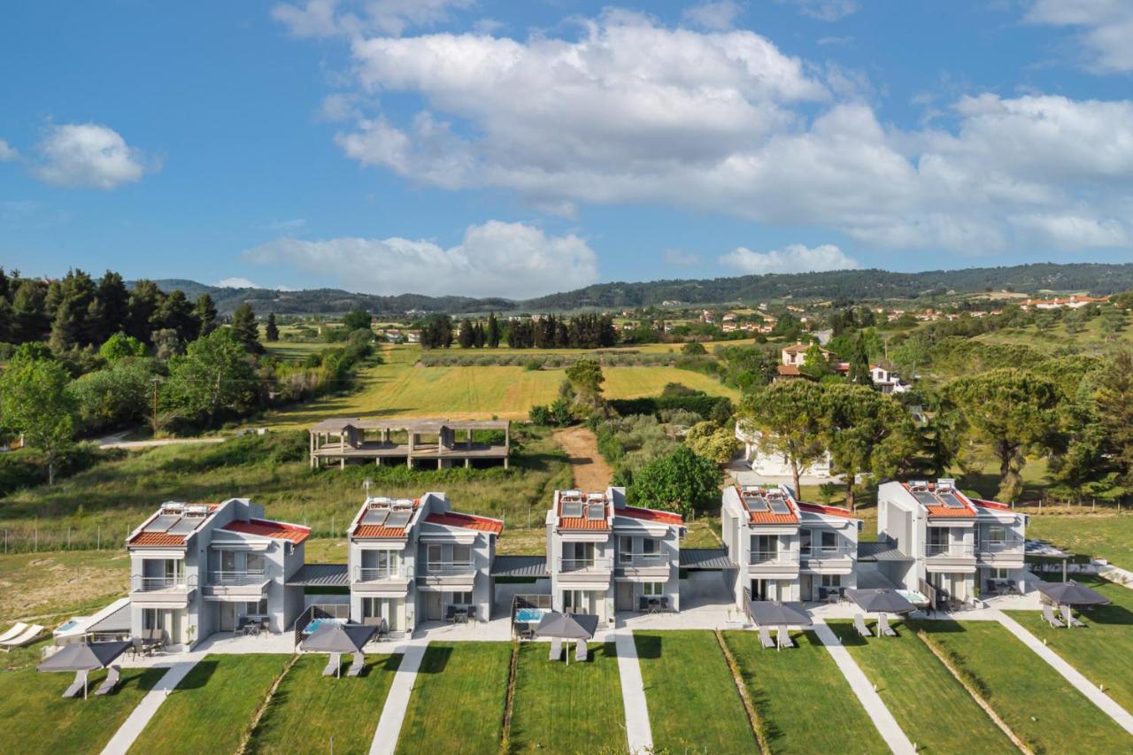 V Luxury Apartments Posidi Buitenkant foto